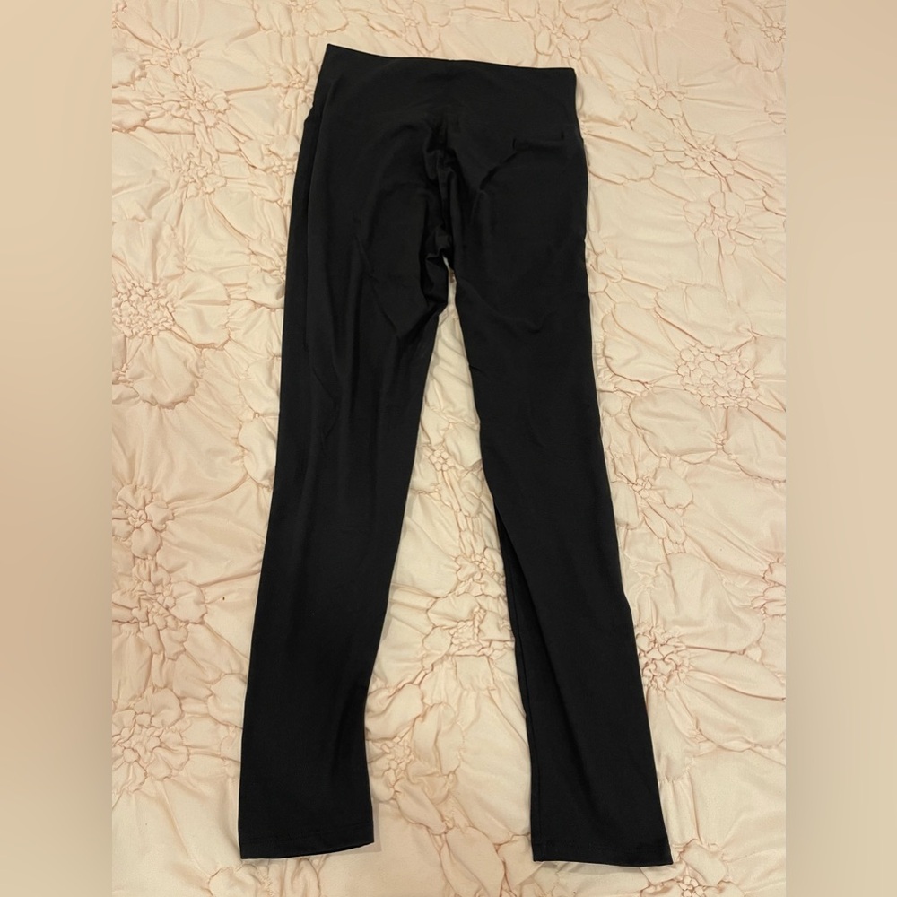 Black leggings